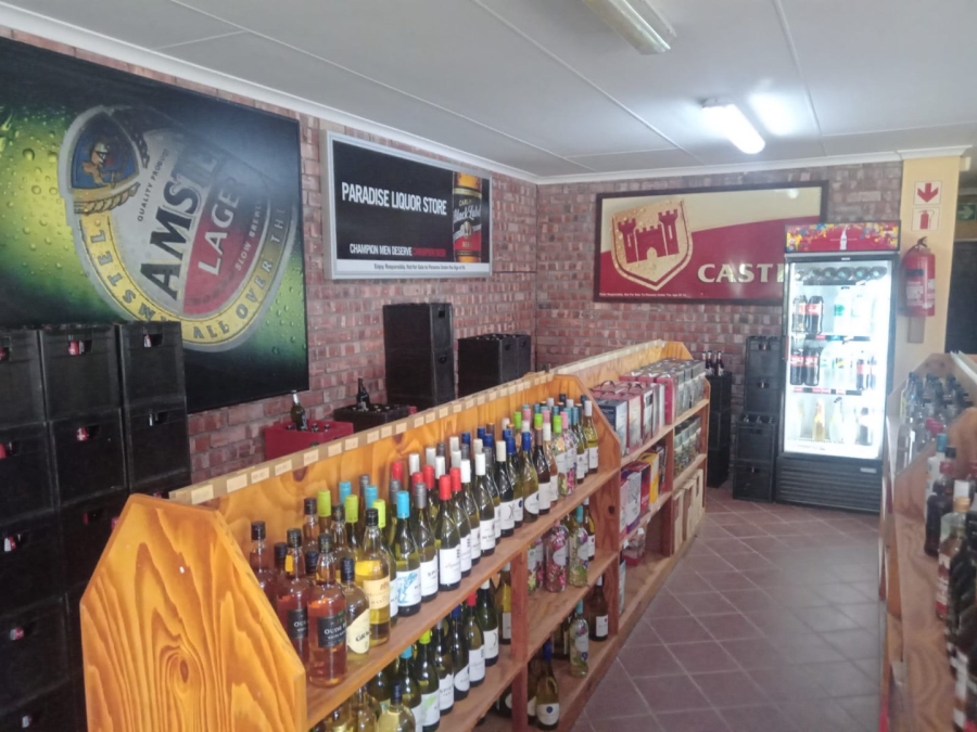 Commercial Property for Sale in Paradise Beach Eastern Cape